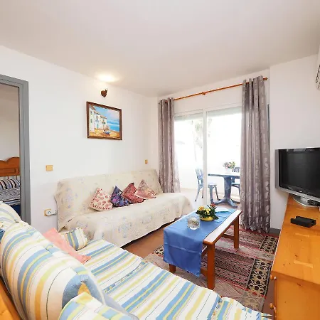 Royal Marine-2 Apartment